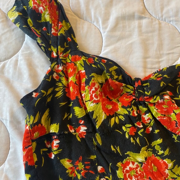 Top - Picture 3 of 3